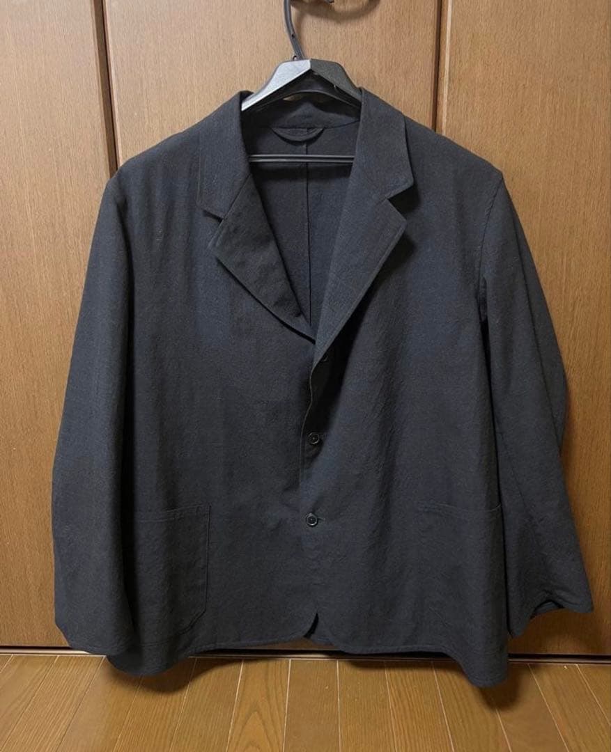 は*ほ様 美品　comoli 3b ウールジャケット　24ss サイズ2 チャコ