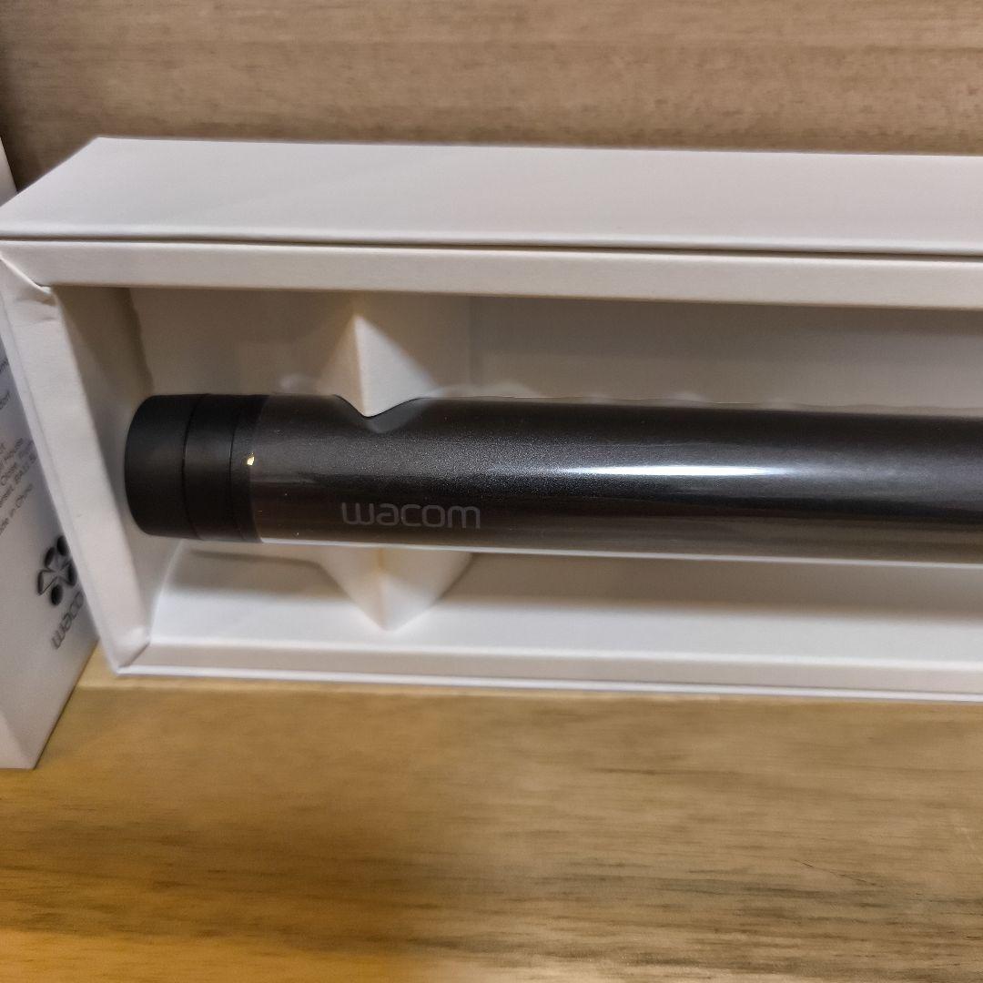 Wacom Pro Pen 2　替芯3本付き　外箱あり