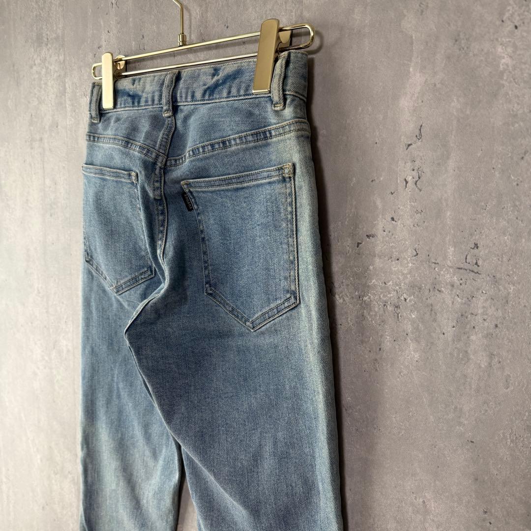 アニュアンス スリムストレートデニムパンツ 訳あり新品 サイズ1 レディース
