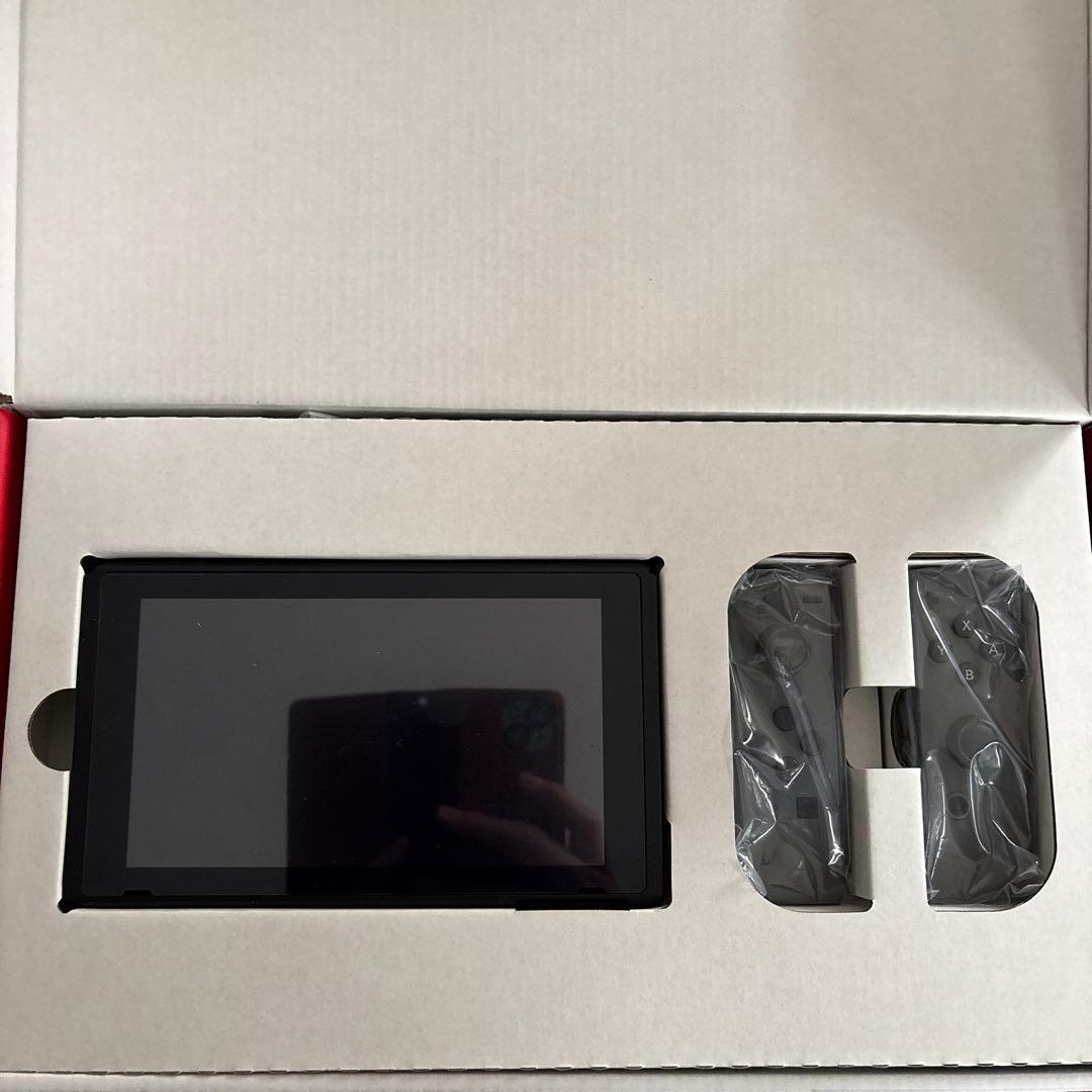 セール中　Nintendo Switch 本体 ブラック