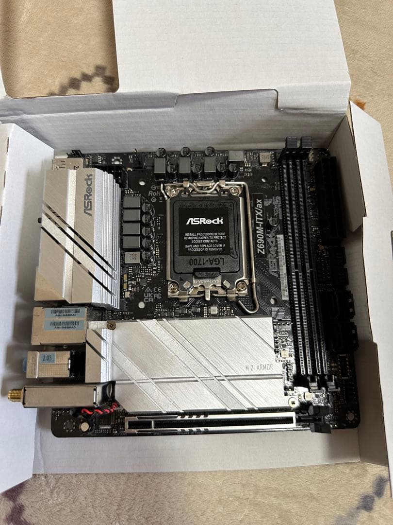 ASRock Z690M-ITX/ax マザーボード lga1700
