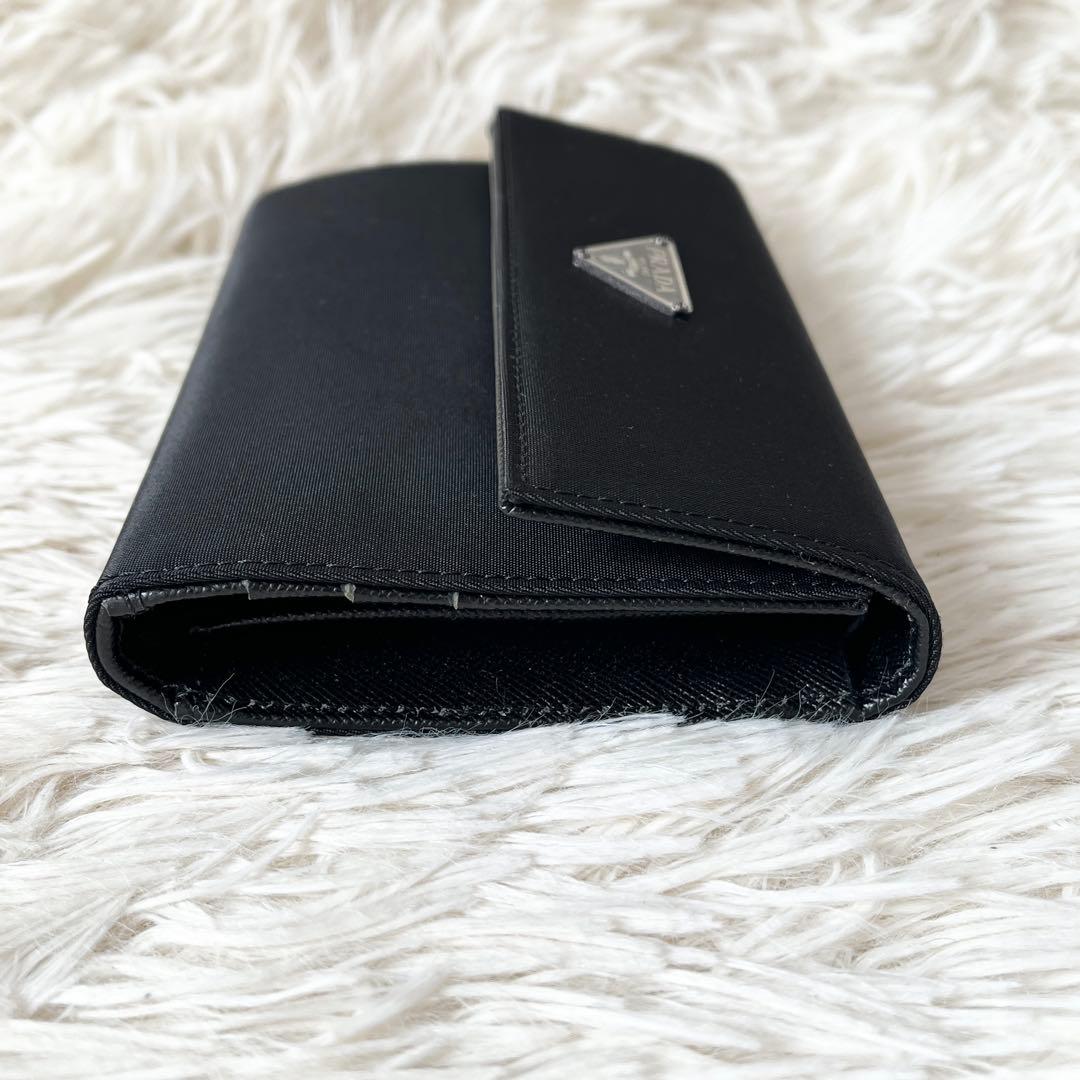 新品未使用✨プラダ　三つ折り財布　M510 ナイロン　サフィアーノ　三角ロゴ