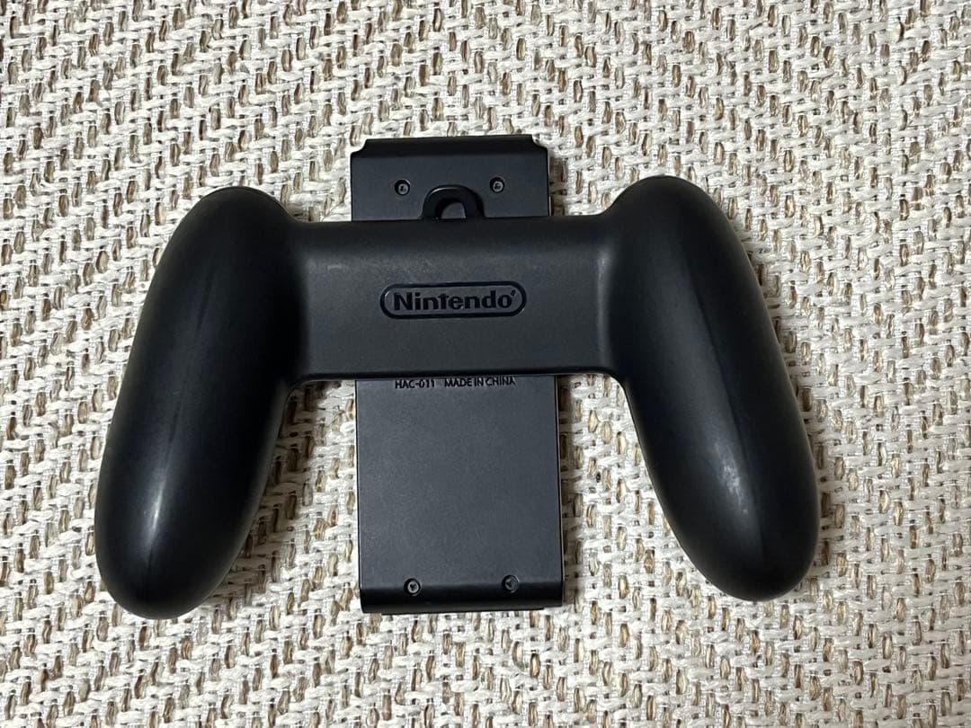 【動作確認済】Nintendo Switch本体，赤/緑ジョイコン（付属品付き）