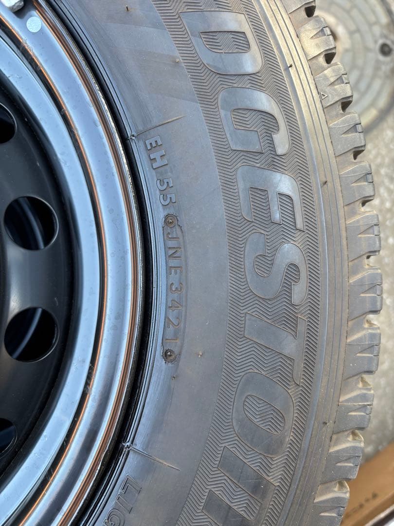 ハイエース純正スチール付195/80R15 ブリヂストン ブリザック VL1