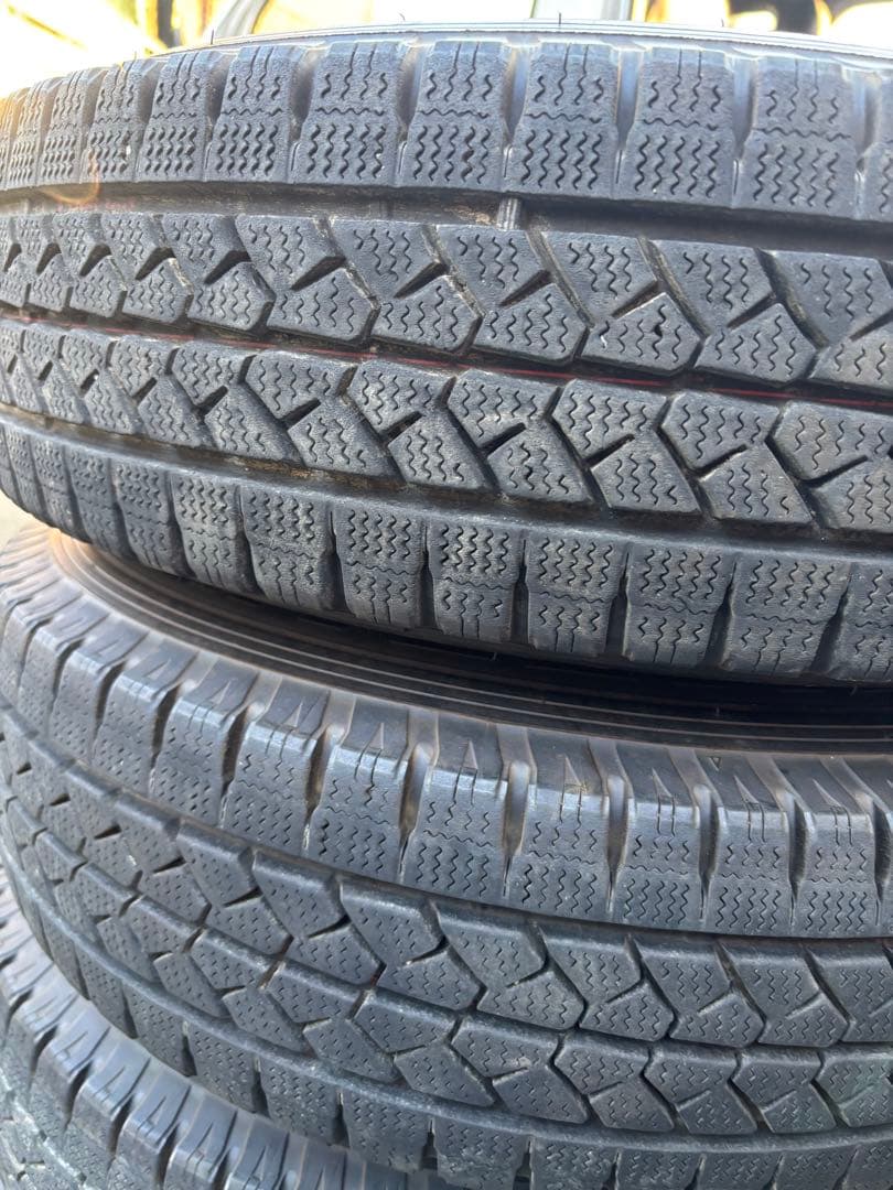 ハイエース純正スチール付195/80R15 ブリヂストン ブリザック VL1