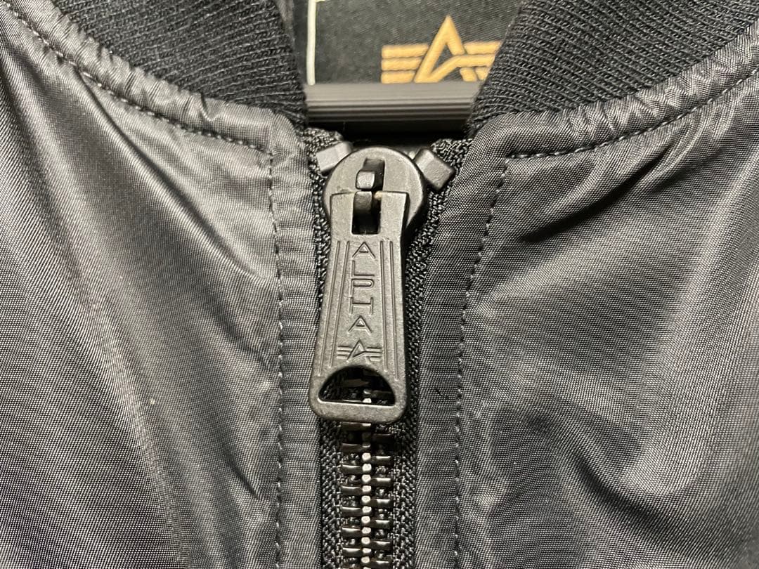 ALPHA INDUSTRIES MA-1 Lサイズ 丈長 細身 ブラック中綿入