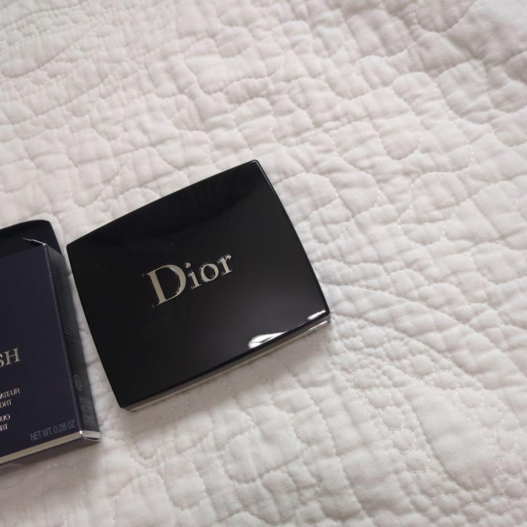 未使用　DIOR ディオールスキン ルージュ　ブラッシュ　カラー＆グロウ 287
