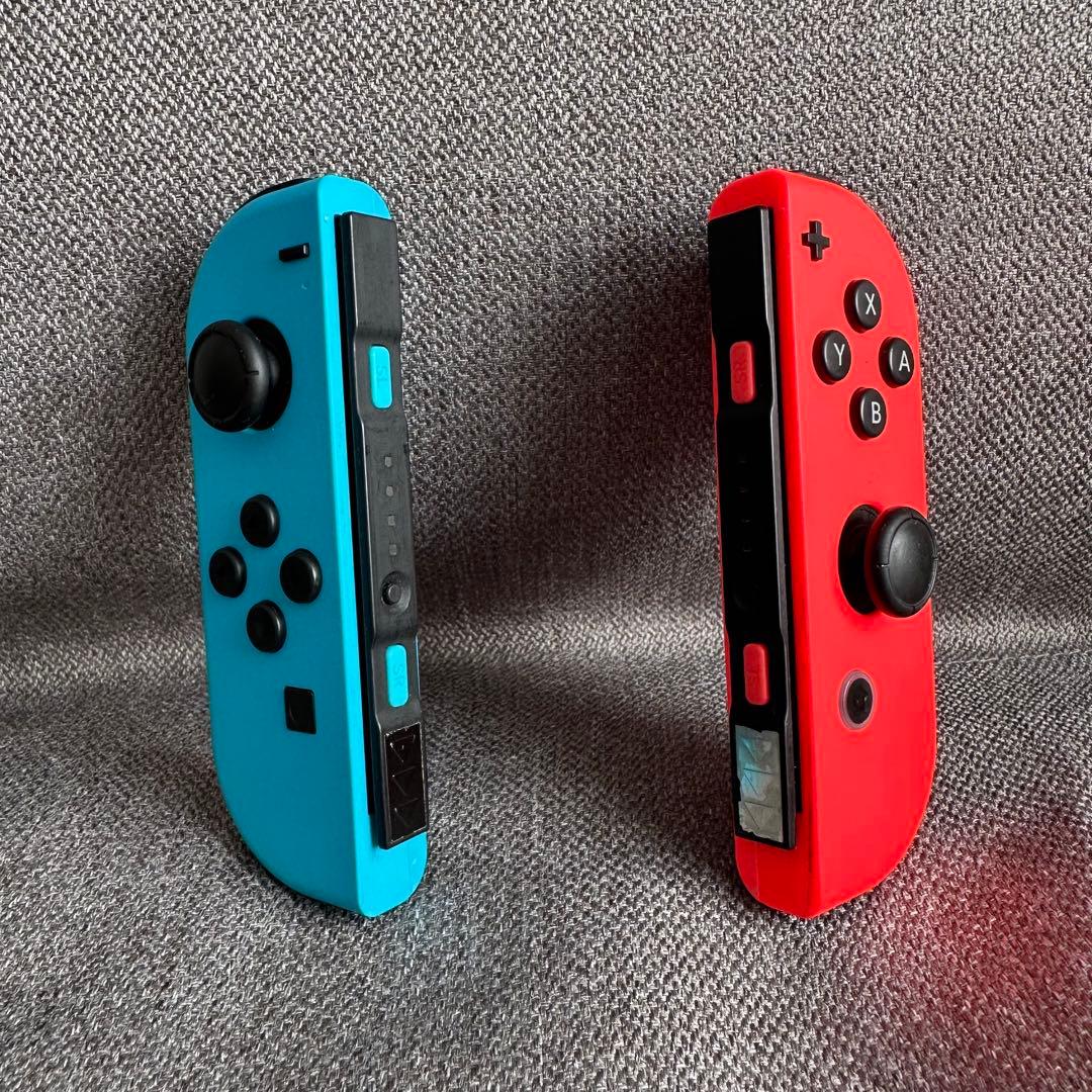 【ケース付き】Nintendo Switch ネオンブルー/ネオンレッド 本体