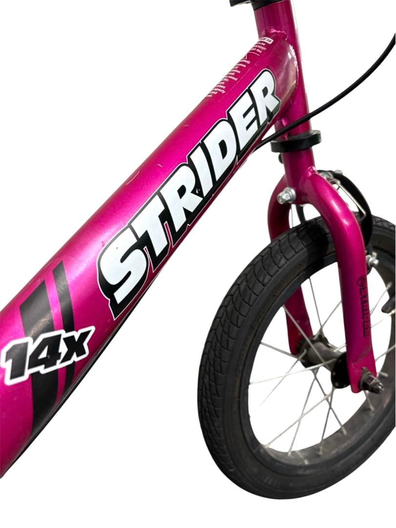 【美品】STRIDER 14X ピンク　ペダル付き　鍵付き　説明書