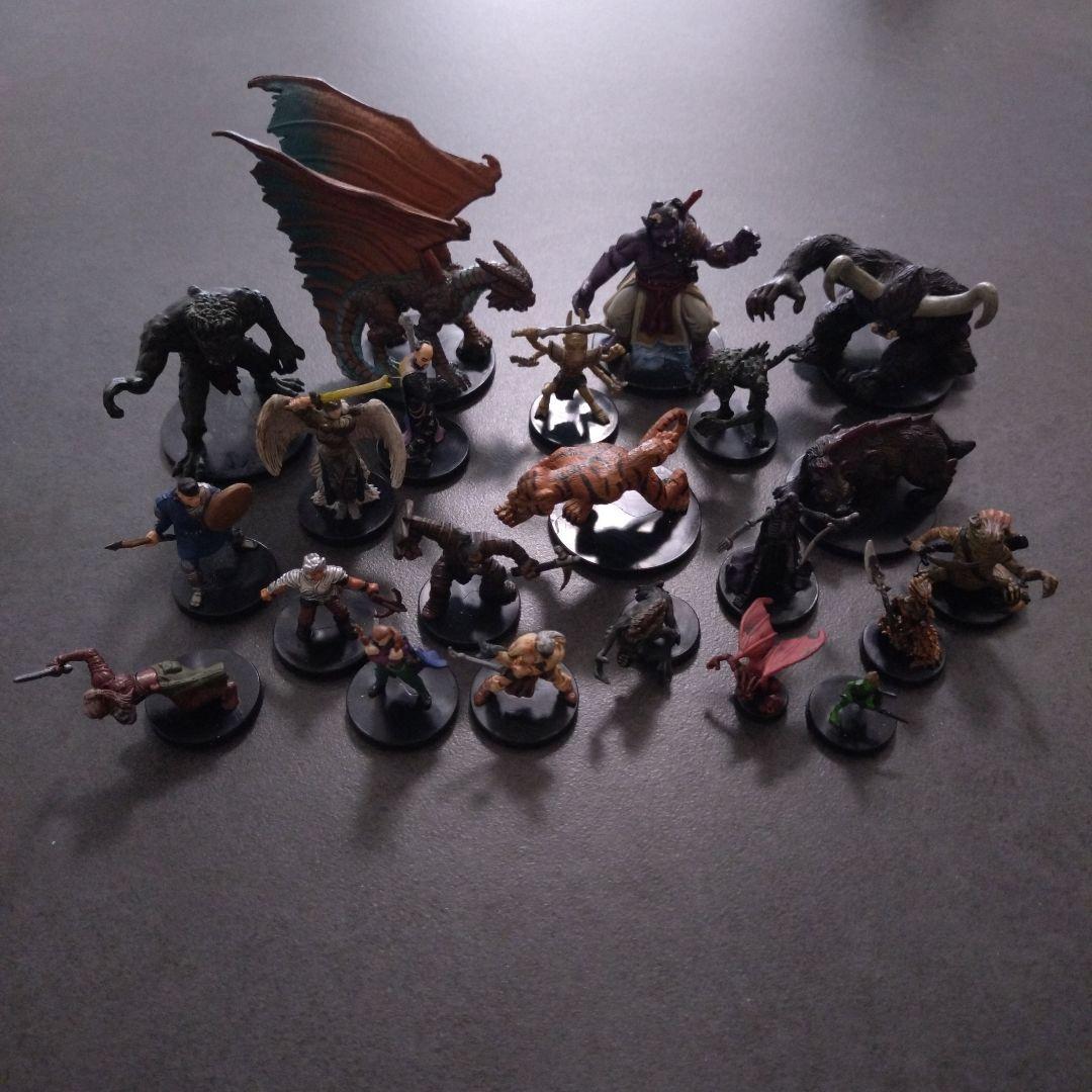 ダンジョンズ&ドラゴンズ　ミニチュアセット　Dungeons&Dragons