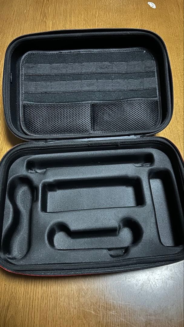 Nintendo Switch スカーレッド 本体と付属品