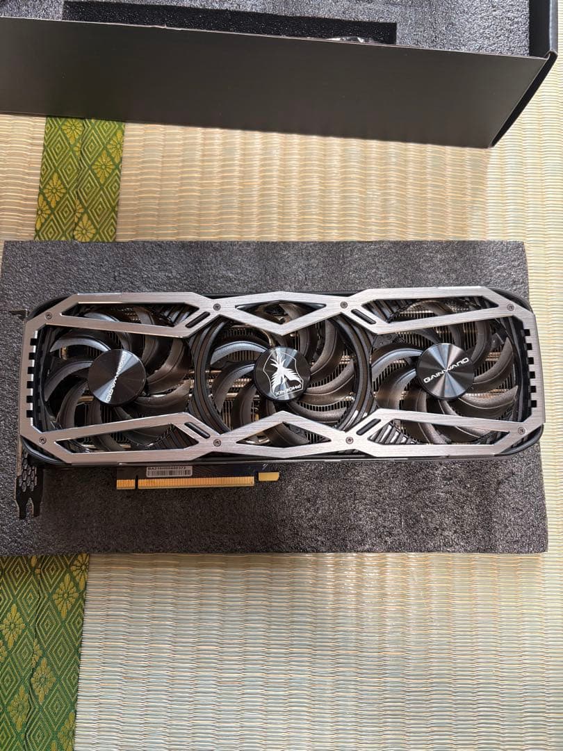 グラフィックボード・グラボ・ビデオカード GAINWARD GEFORCE RTX 3070 Ti 8GB