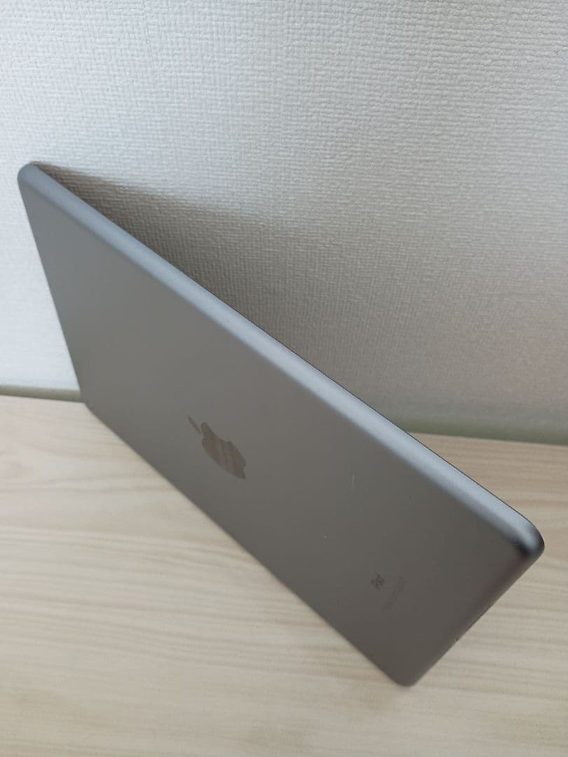 Apple iPad (第6世代) スペースグレー