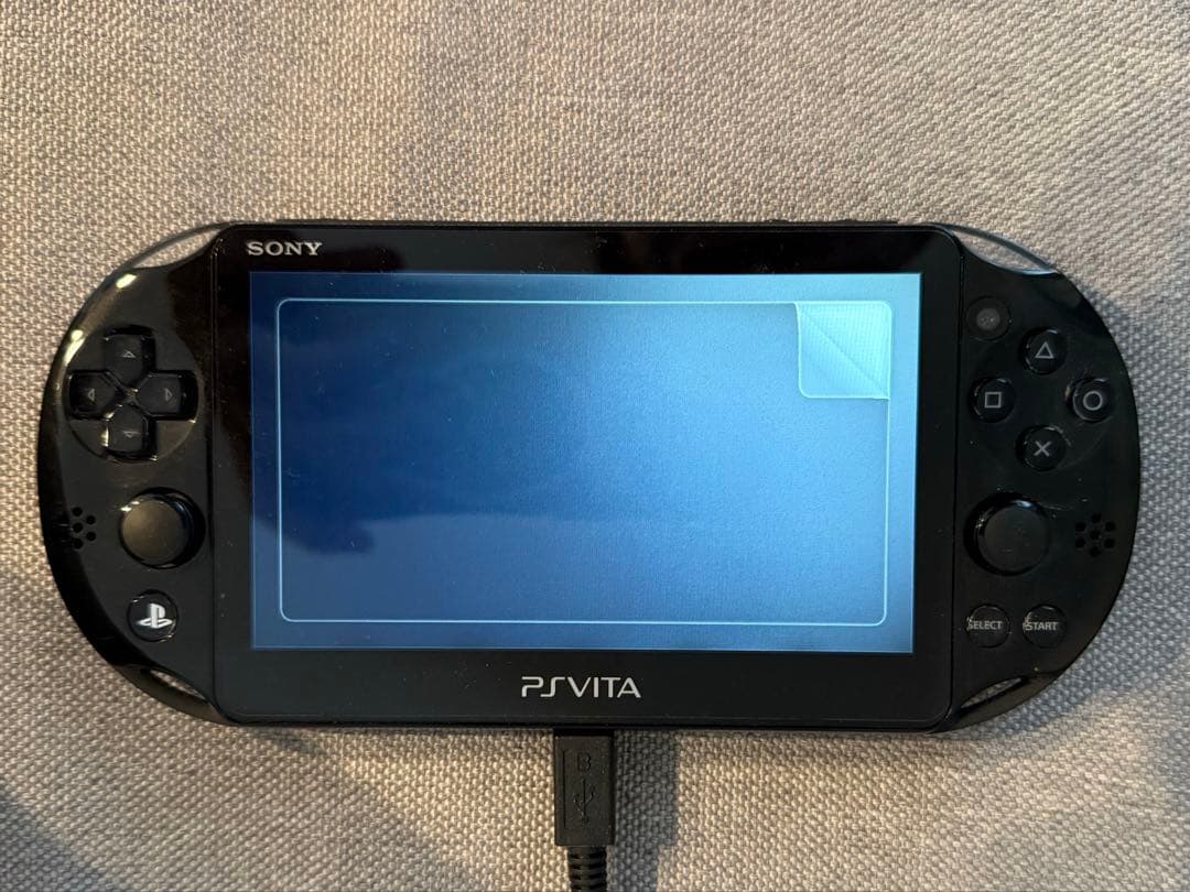 【18時まで購入で即日発送】PSVITA PCH-2000 ブラック