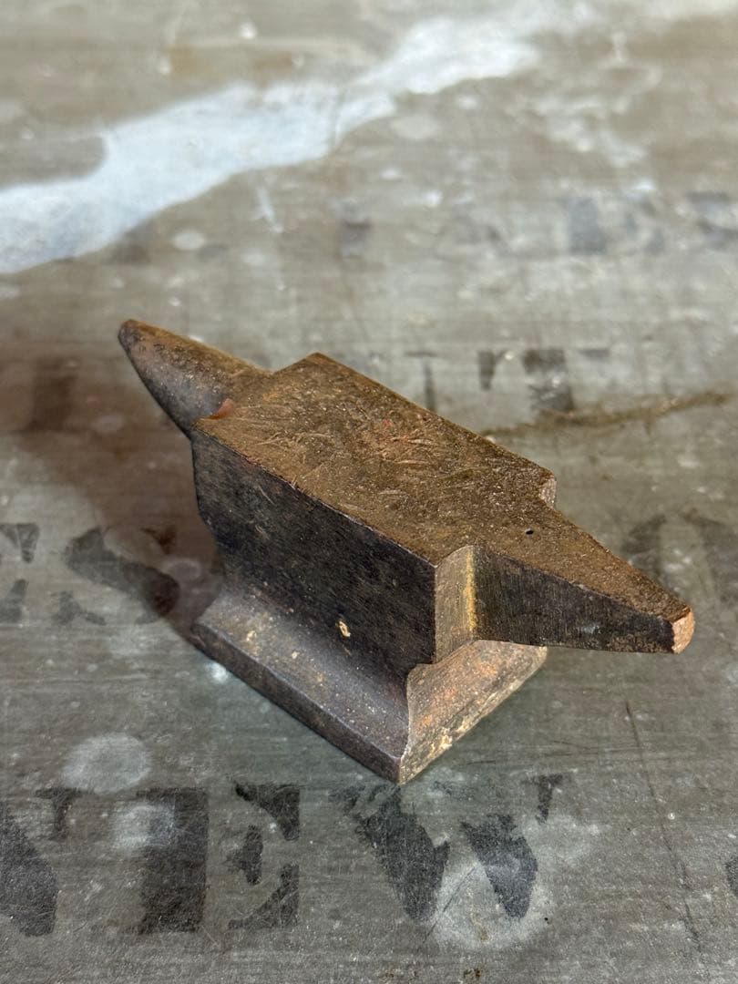 アンティーク雑貨 Miniature Anvil