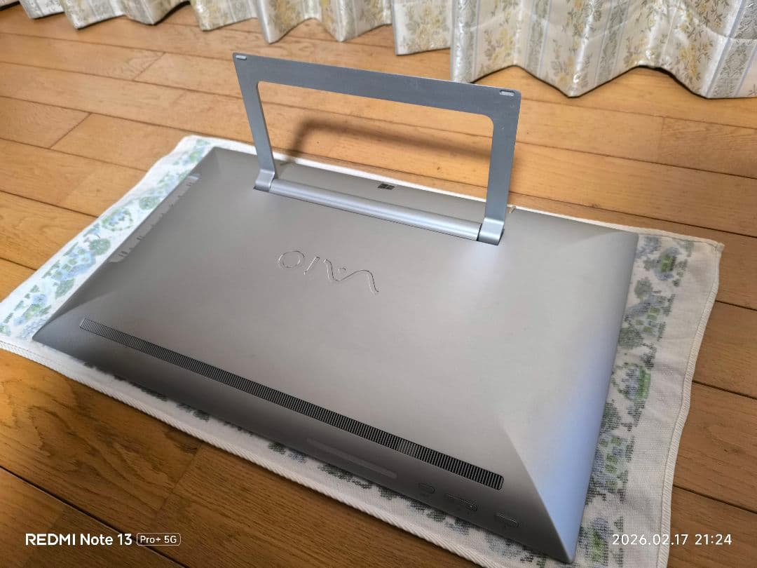 ソニー製21インチPC VAIO TAP21 SVT2122SBJ