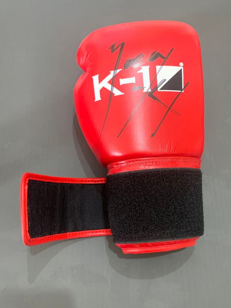 K-1 与座優貴 サイン入りボクシンググローブ 14oz 赤