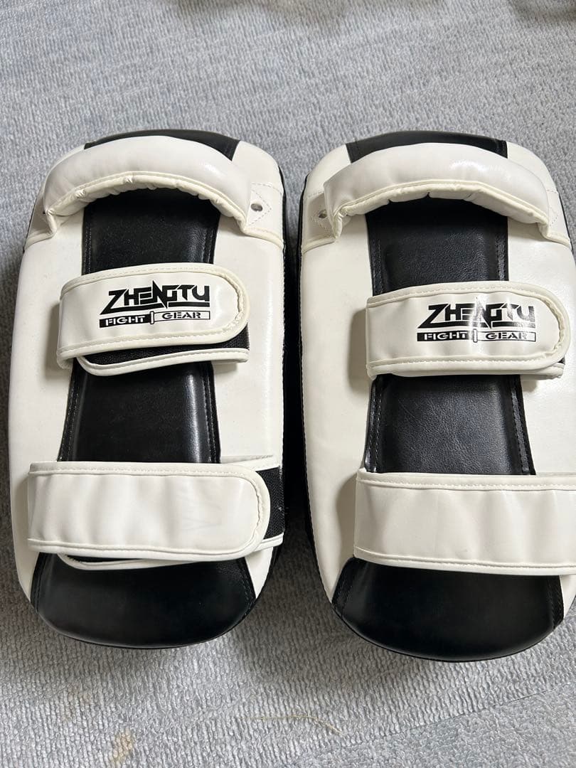 ボクシンググローブ・キックミット4点セット ZHENGTU／RDX／BOVINE