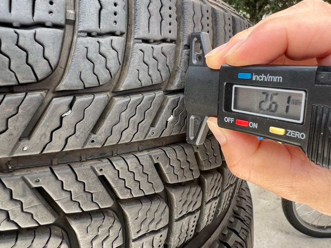 ②2019年製 スタッドレス 195/80R15 ミシュラン 4本セット 冬