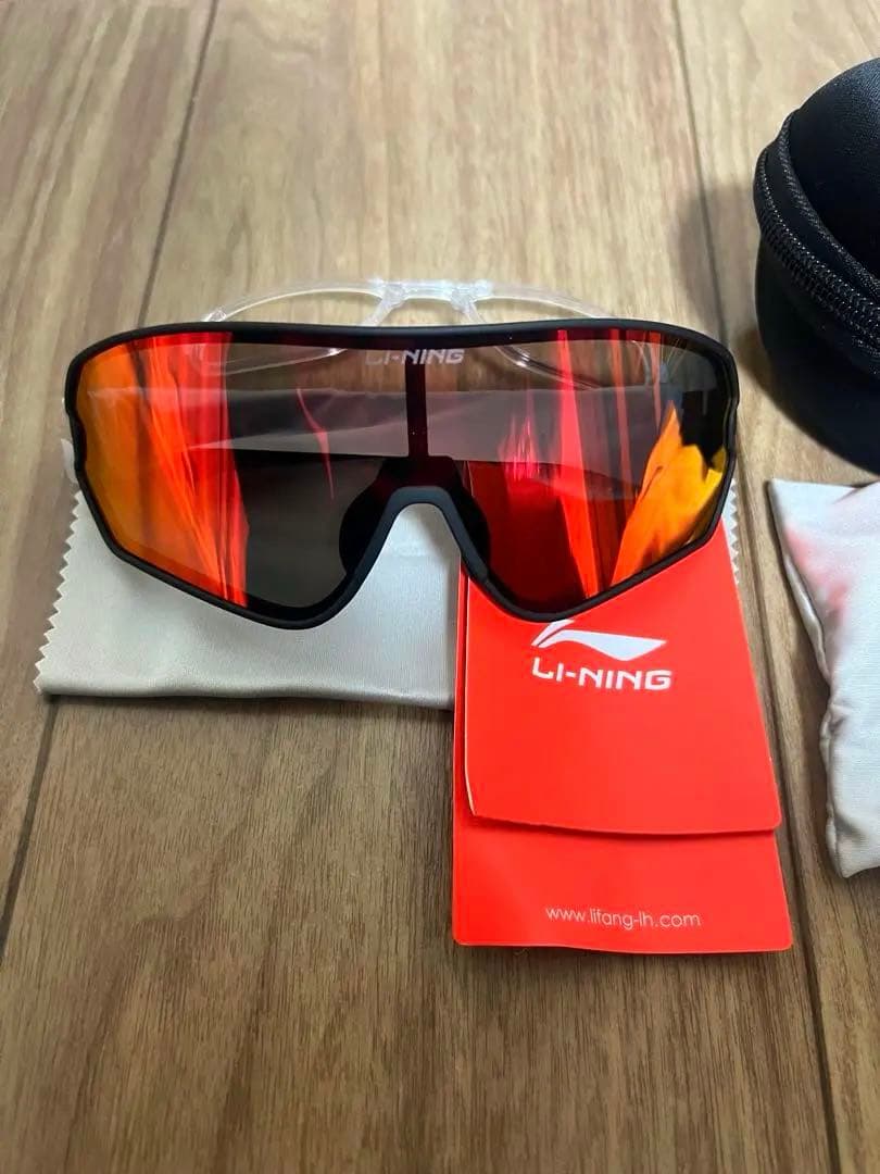 【新品・未使用】LI-NING サングラス レッド/オレンジ