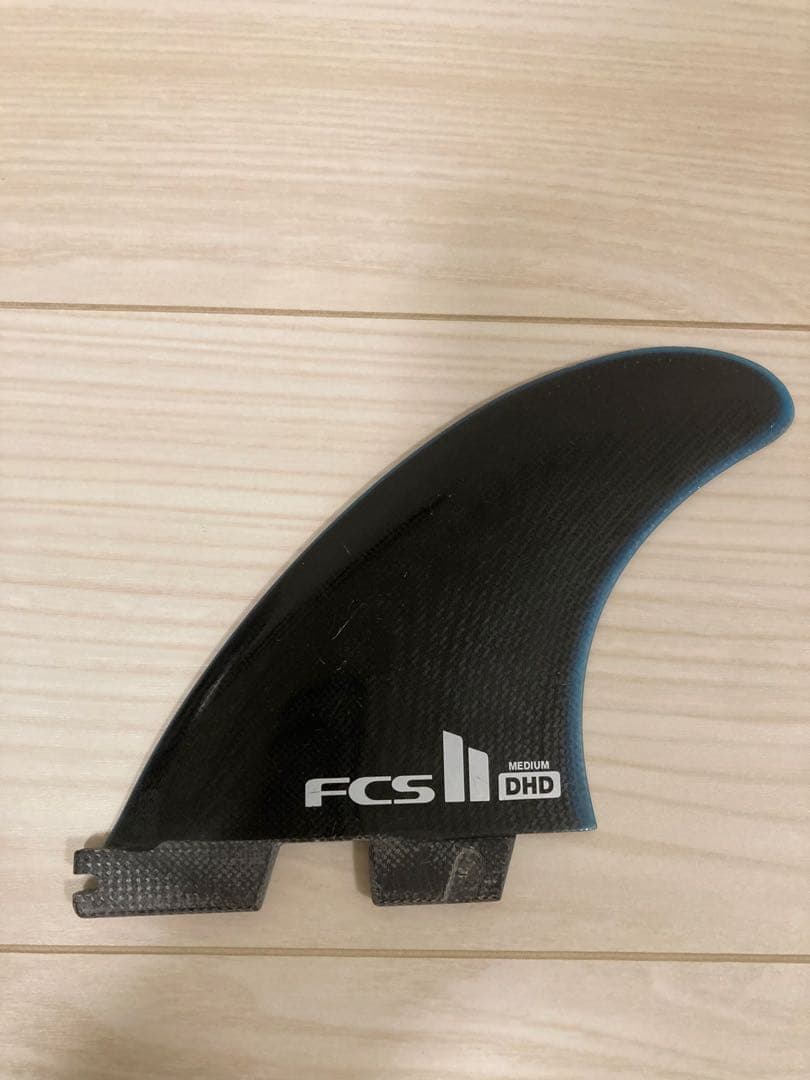 お値下げ中！FCS2 DHD ミディアム サーフボード　フィン