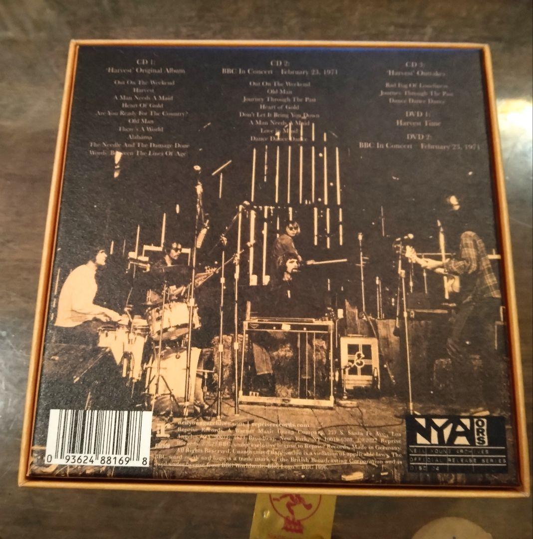 NEIL YOUNG「HARVEST-50th anniversary box」