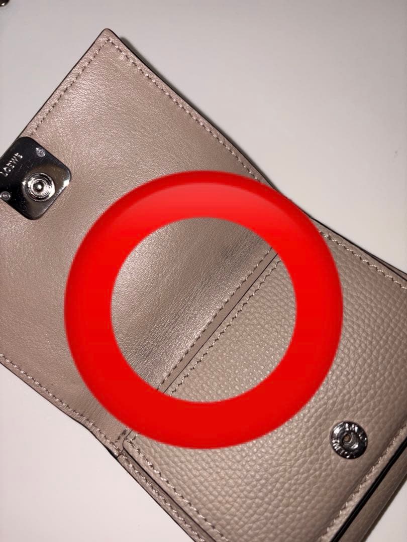 yuu　LOEWE グレー 三つ折り財布