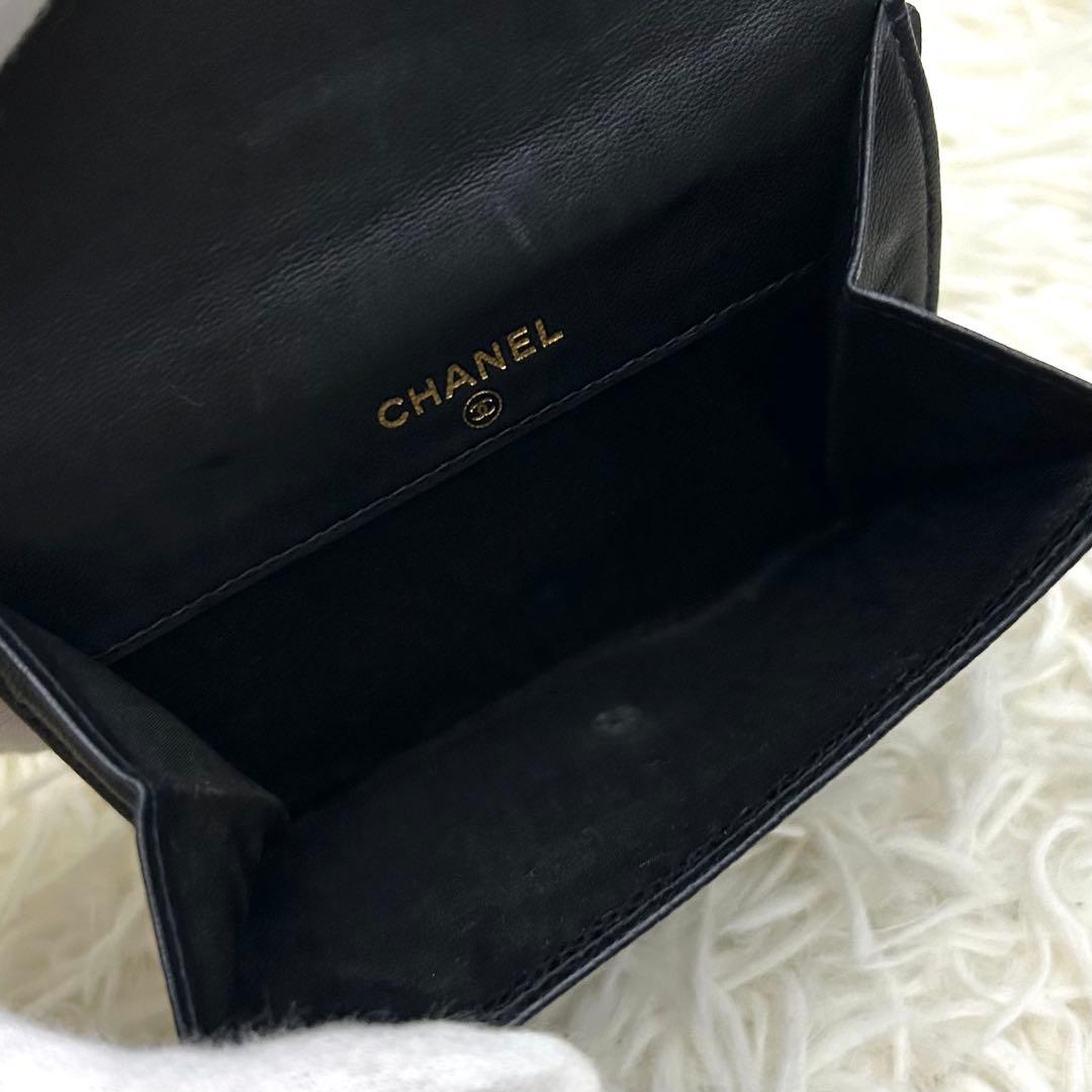 【美品】CHANEL ココマーク キャビアスキン 二つ折り財布 ブラック