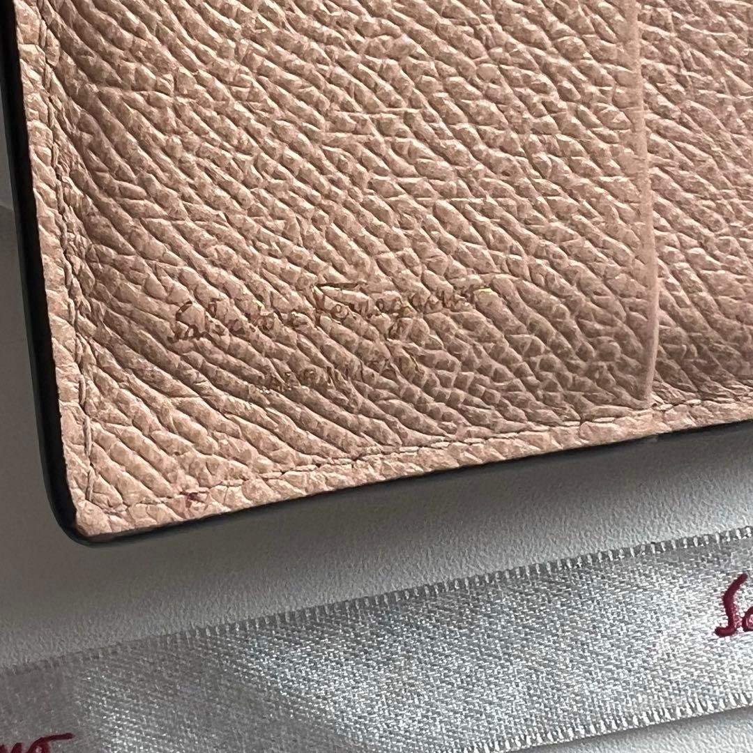 191 美品 Ferragamo サルバトーレフェラガモ 2つ折り財布