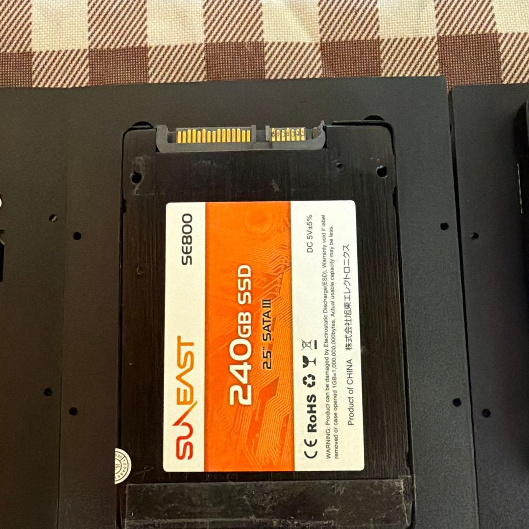 OSAKA. 専用。SUFAST 256GB SE800 SSD 2.5インチ