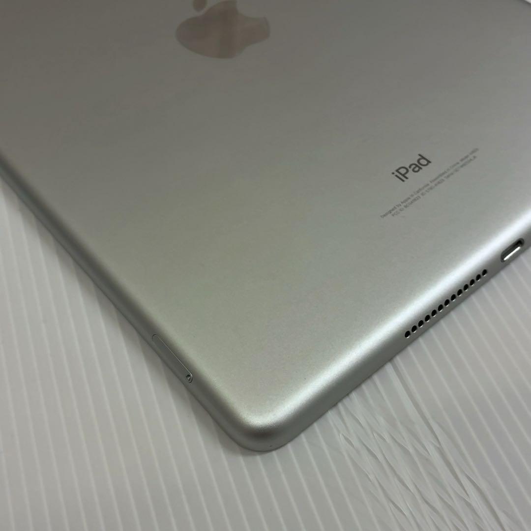 iPad 9.7 32GB celler 第5世代 本体のみ