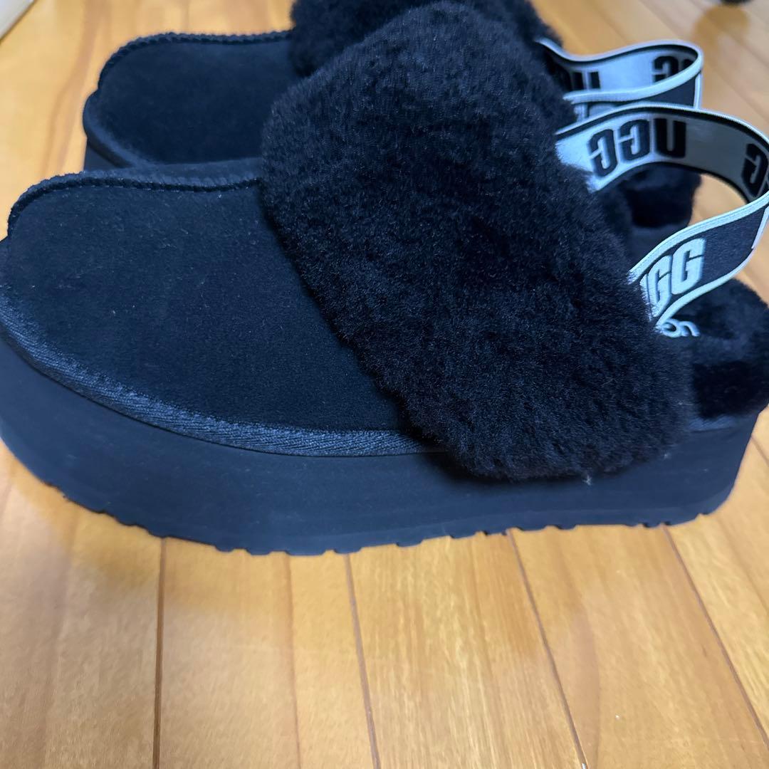UGG / FUNKETTE 26.0㎝ BLACK