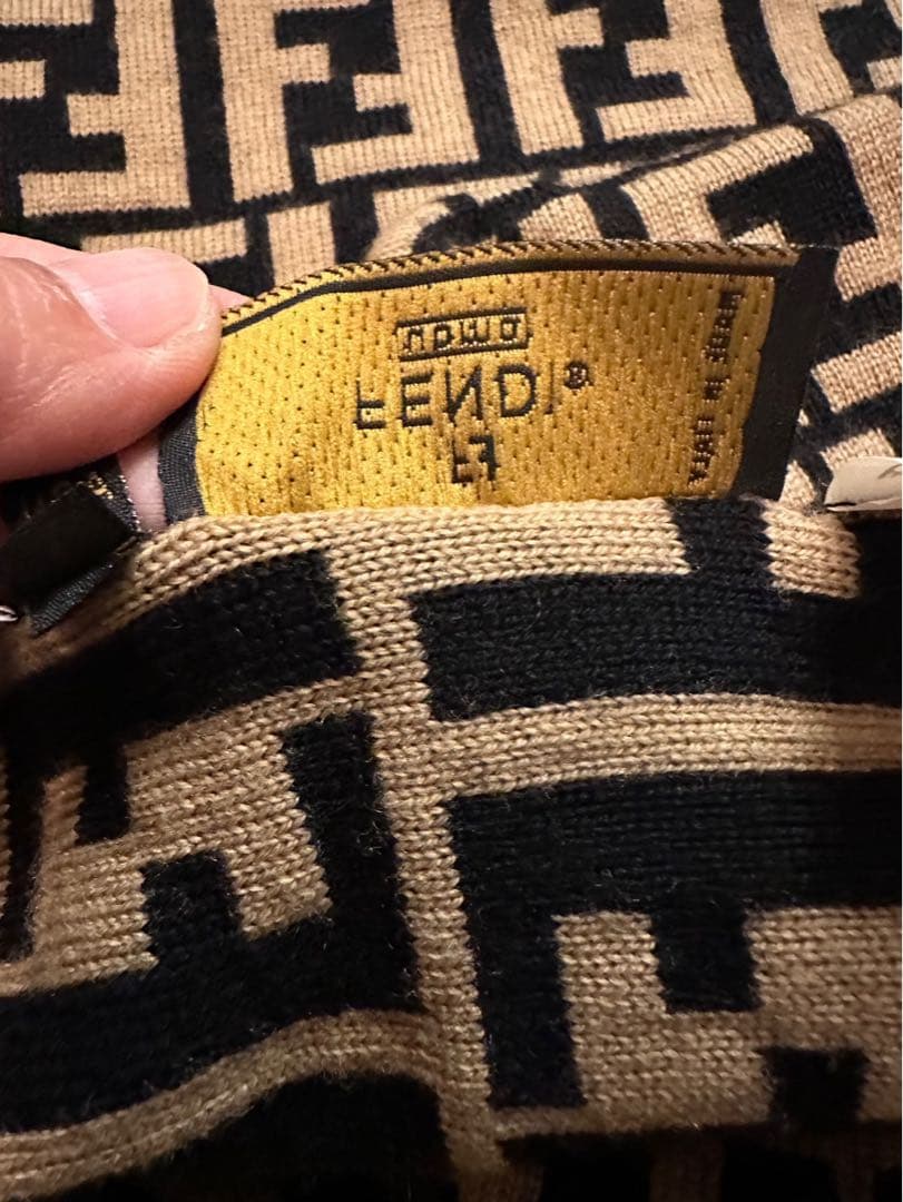 『美品』FENDI FFロゴニットマフラー