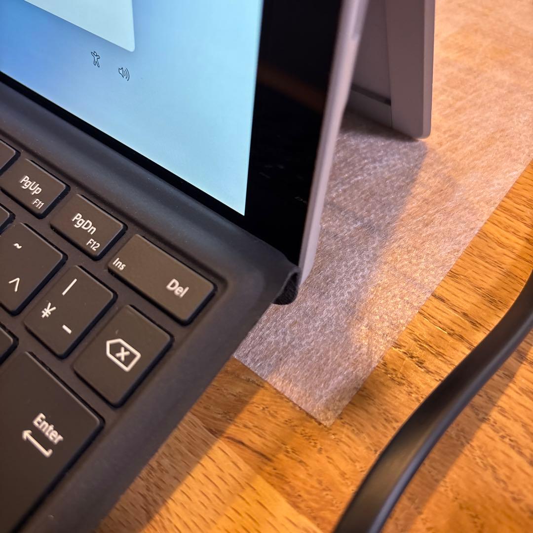 【大幅値下げ】Microsoft Surface Pro 7 256GB 8GB