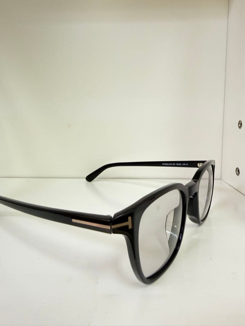 TOMFORD TF5592-D-B 度なし　サングラス　お値引依頼機能ok