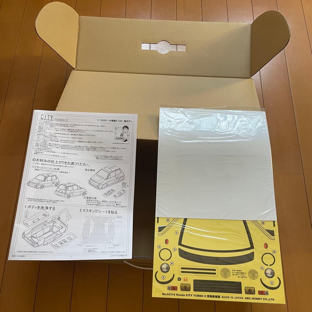 1/10Mシャーシ用　ホンダシティターボIIブルドッグ（ライトパーツ付き）