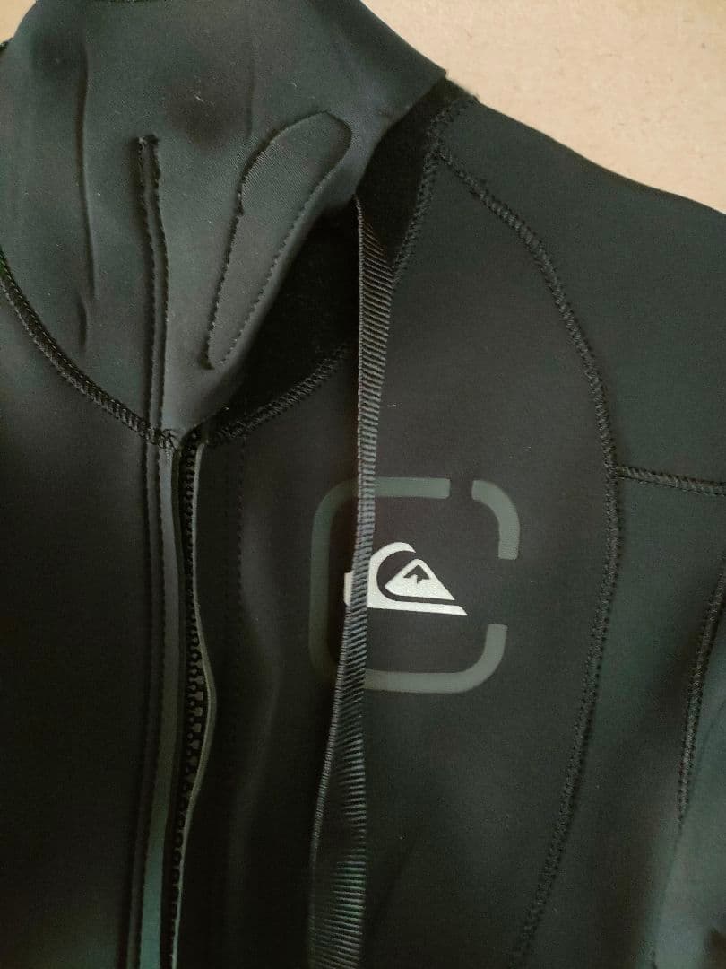 【再値下げ！】Quiksilver　スプリングウェットスーツ　MLサイズ