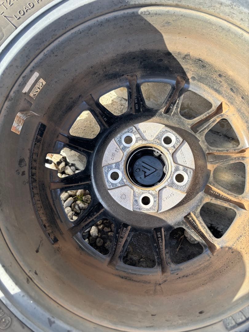 DELTA FORCE OVALデルタフォース17インチアルミホイール4本セット