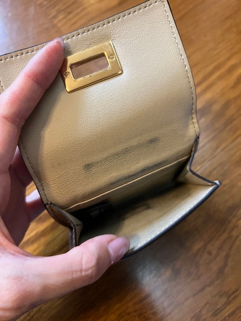 FENDI | ピーカブー　三つ折り財布 ライトブルー
