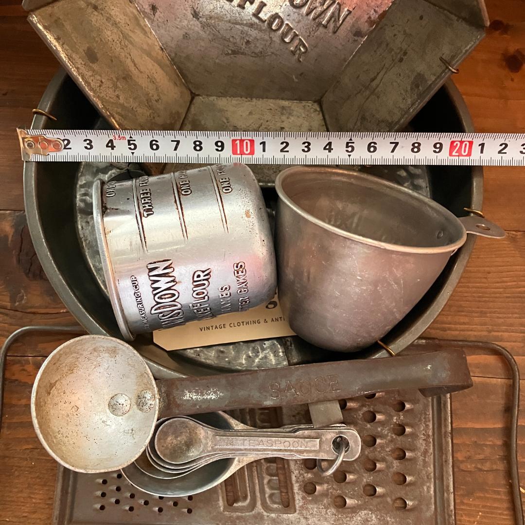 アメリカの古いキッチンツール7点★Vintage／USA／Tin