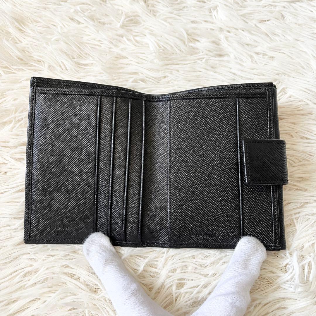 未使用✨PRADA プラダ　サフィアーノ　三つ折り財布　トライアングルロゴ　黒