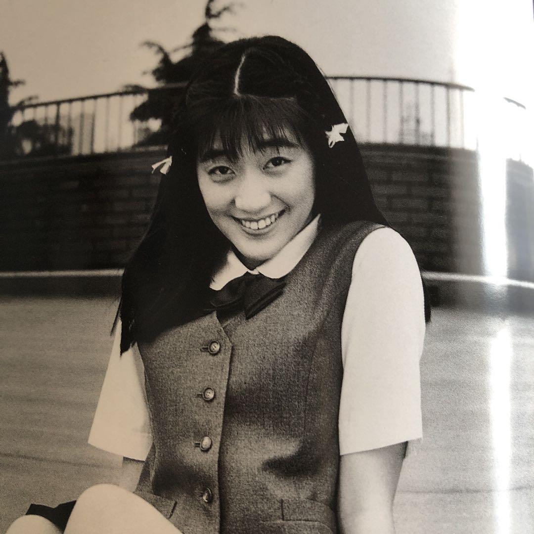 荒木経惟作品　 制服の㊙︎処女