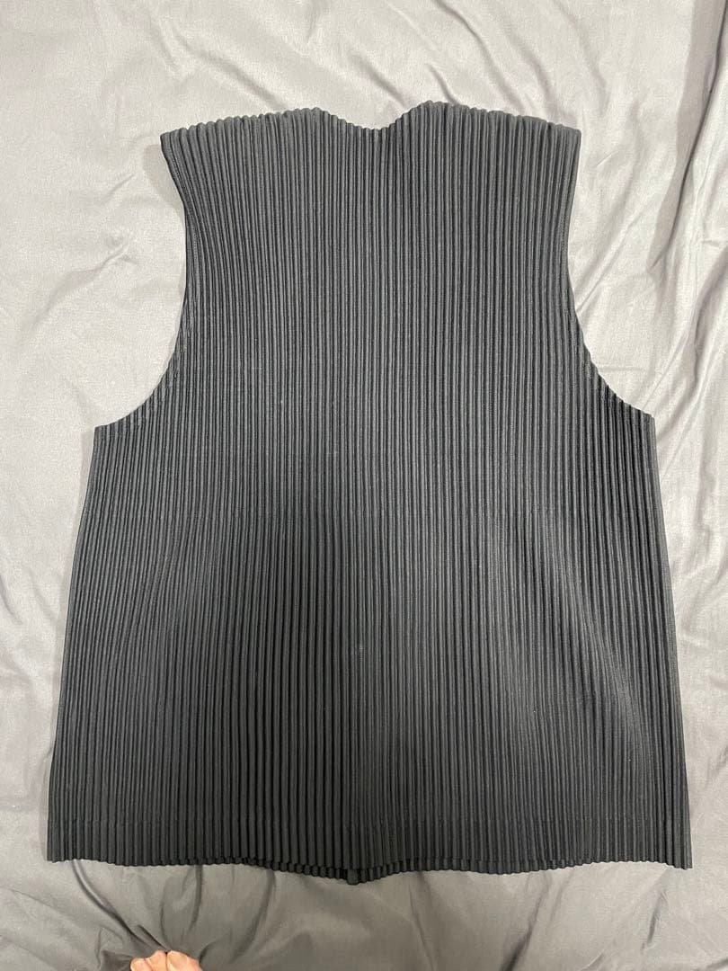 ISSEY MIYAKE HOMME PLISSE ノースリーブベスト　3サイズ