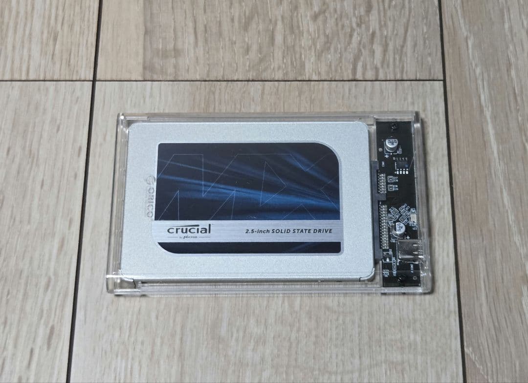 Crucial MX500 500GB 2.5インチSSD(外付け用ケース付き)