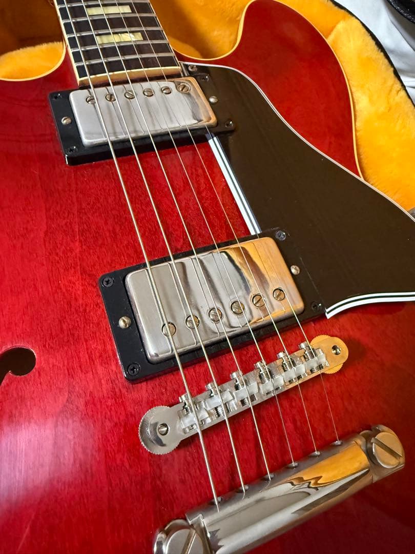 シェビー 　Gibson Custom Shop ES-335 1964