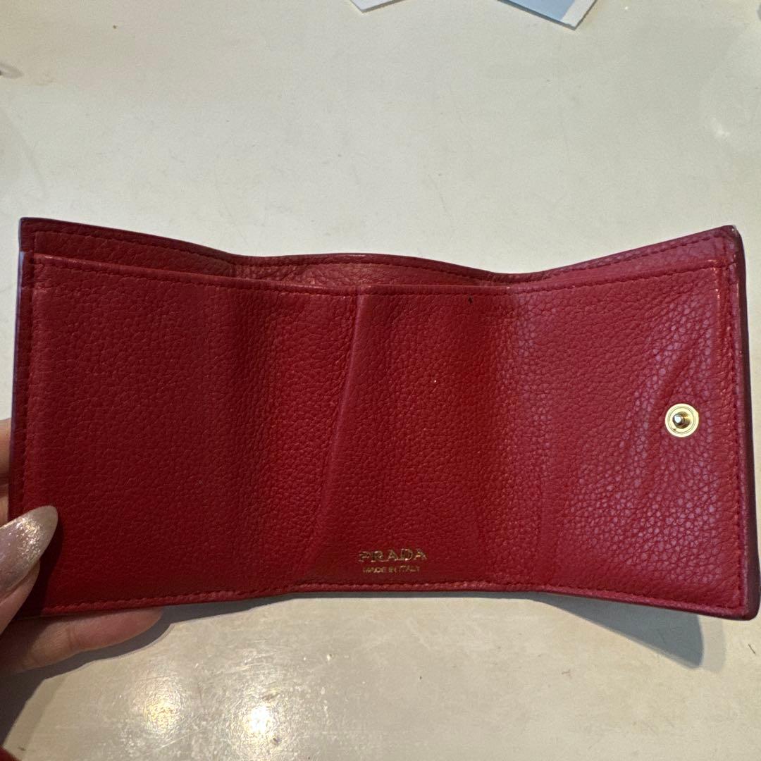 PRADA 三つ折り財布 ロッソ
