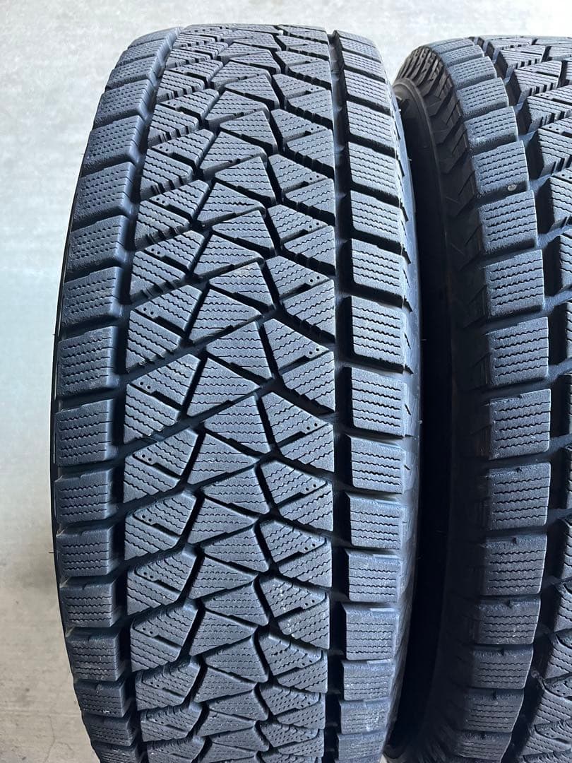 215/70R16 BRIDGESTONE/DM-V2 16年製 スタッドレス