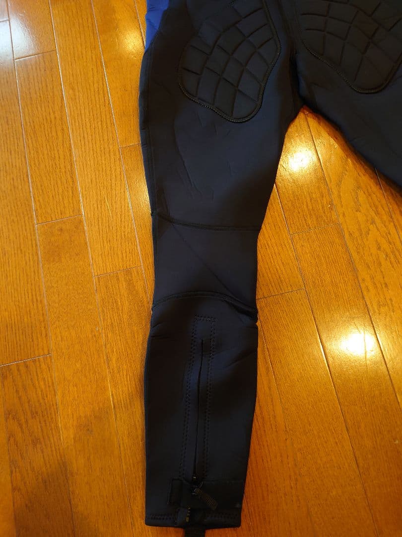 ＲＢＢウェットスーツセット (Ｌ)サイズ。スーツのみ1回使用。