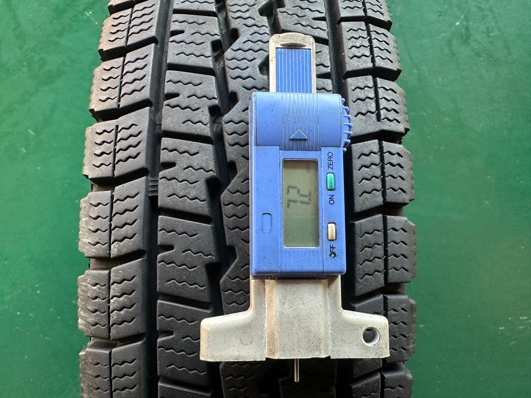 ダンロップ　WINTER MAXX SV01 145/80R12 ４本セット