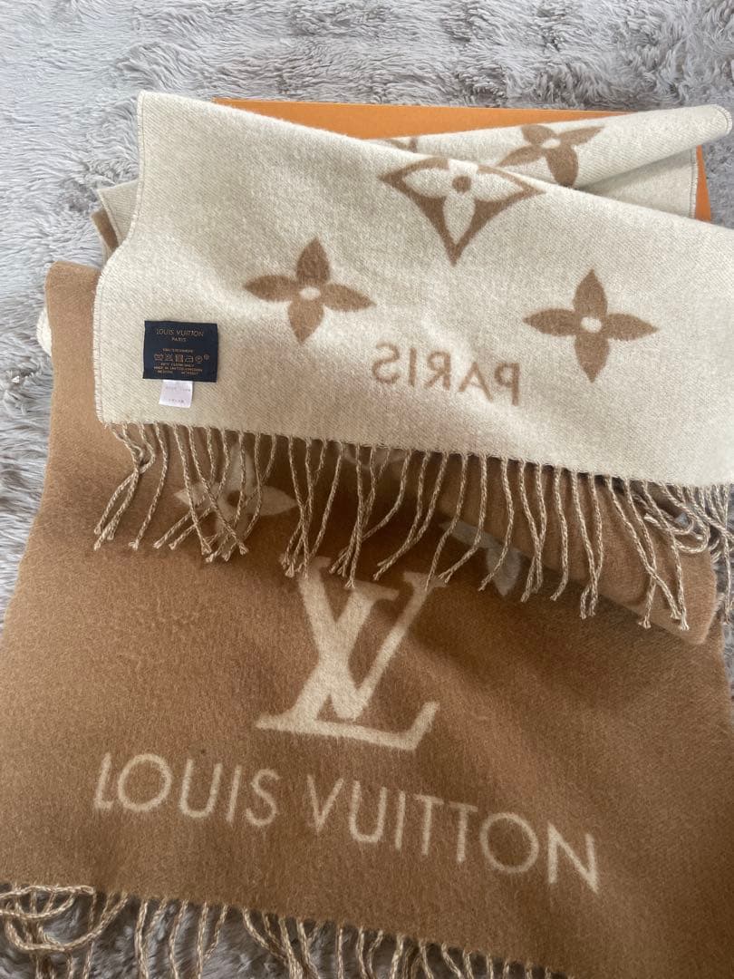 LV マフラー